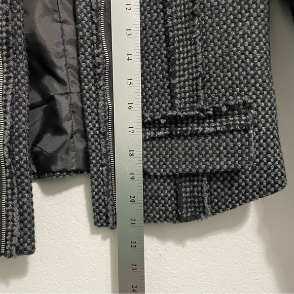 Hinge Cropped Wool Blazer Tweed Jacket Charcoal Gray Knit Woven Womrns Medium M - Picture 7 of 12